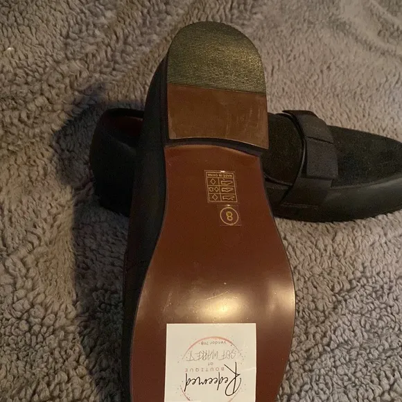 Brand New Mens Jitai Black Leather Faux Fur Bowtie Slip-On Shoes Size 8!
