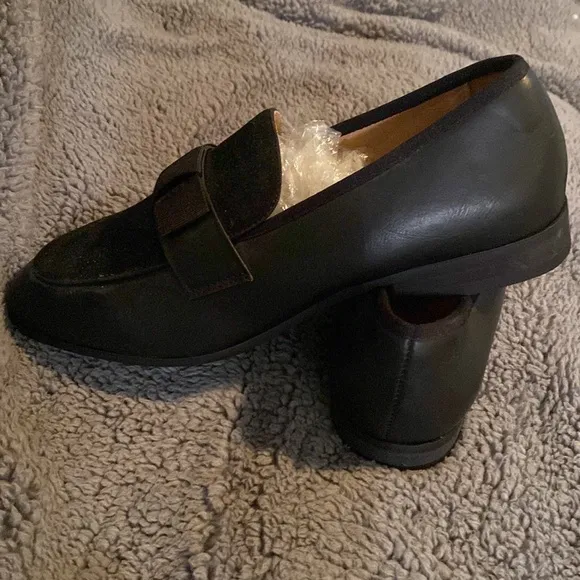 Brand New Mens Jitai Black Leather Faux Fur Bowtie Slip-On Shoes Size 8!