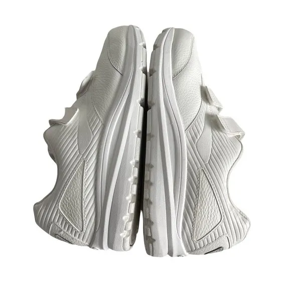Brooks Addiction Walker 2 White Leather Shoes, 1203091D142, Size 11.5