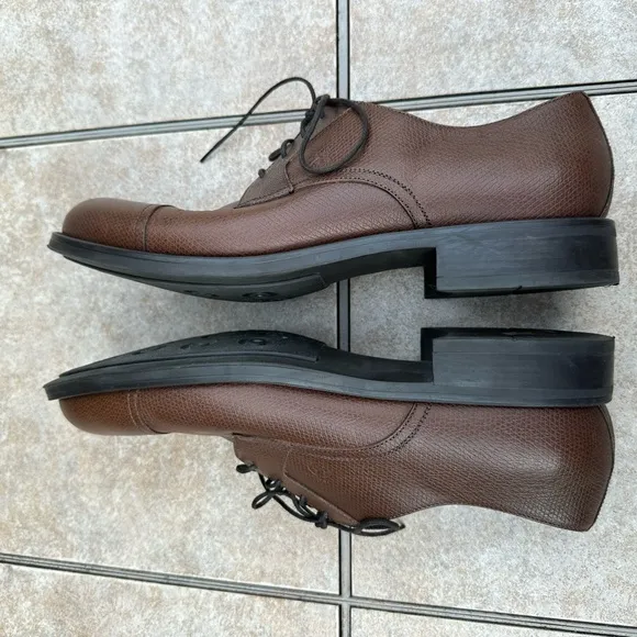 Brooks Brothers  1818 Brown Pebbled Leather Oxford Captoe Shoes Mens