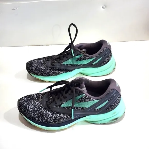 Brooks Launch 4
