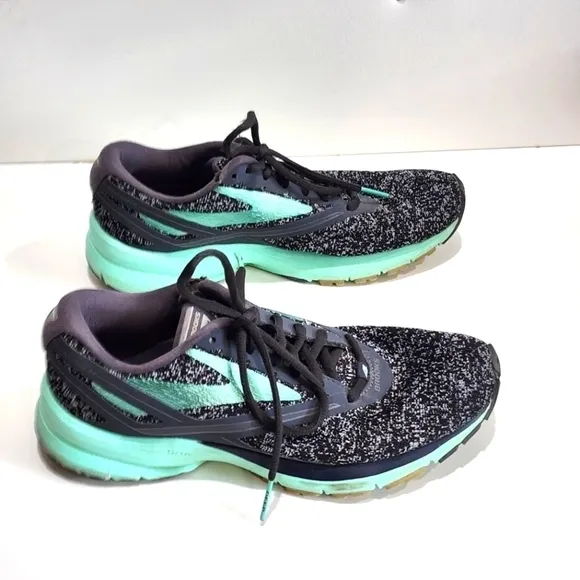 Brooks Launch 4