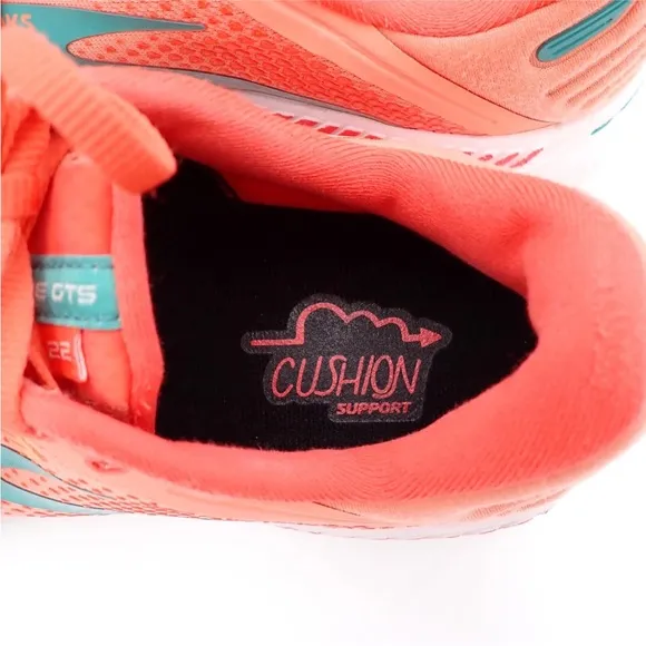 Brooks Women's Adrenaline GTS 22 Running Shoes Size 10.5B  1203531 B680