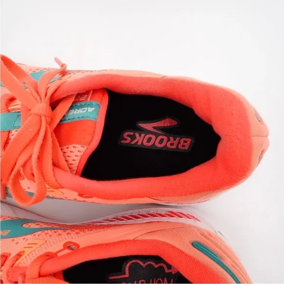 Brooks Women's Adrenaline GTS 22 Running Shoes Size 10.5B  1203531 B680