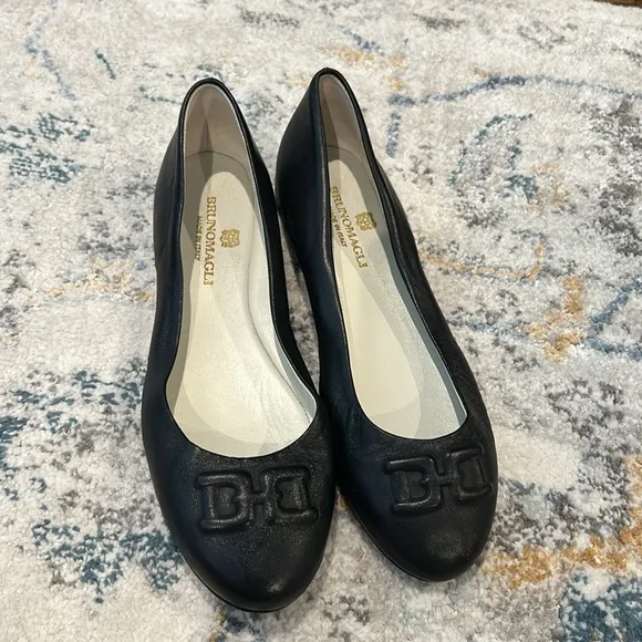 Bruno Magli Bibi women slip on ballet flat shoes size 37 in black