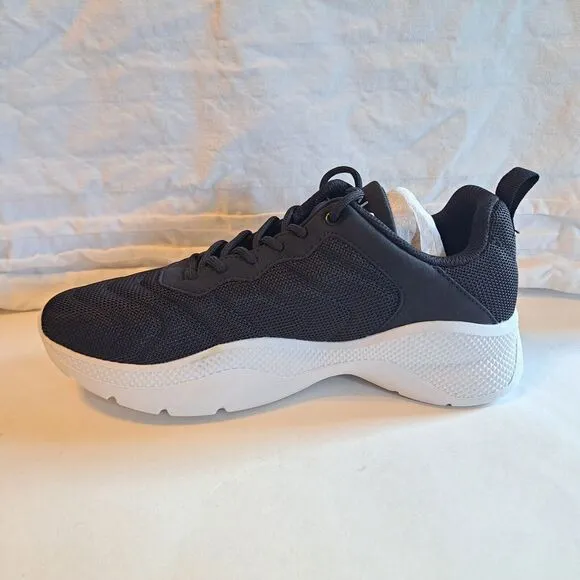 Calvin Klein KC Cecyle Black White Sneaker Athletic Shoe Women's 9.5M New In Box