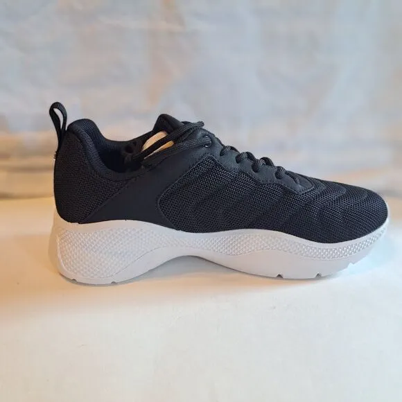 Calvin Klein KC Cecyle Black White Sneaker Athletic Shoe Women's 9.5M New In Box