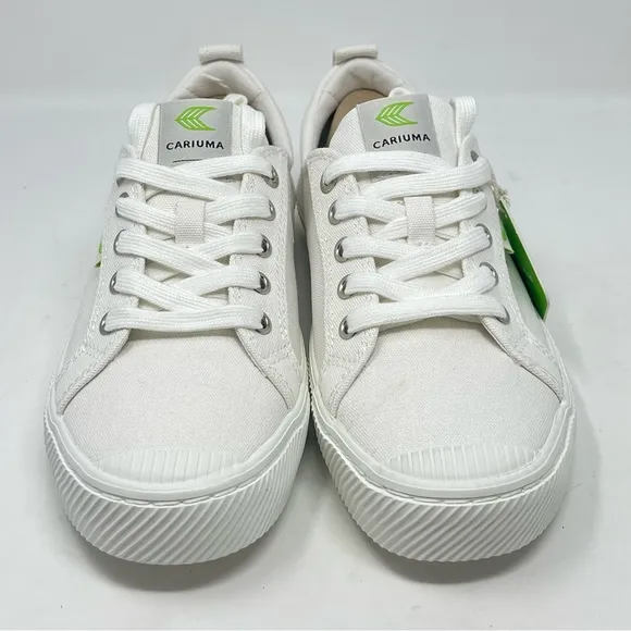 Cariuma OCA Low Shoes Womens 10 Mens 8.5 Off  White Canvas Lace Up Sneakers