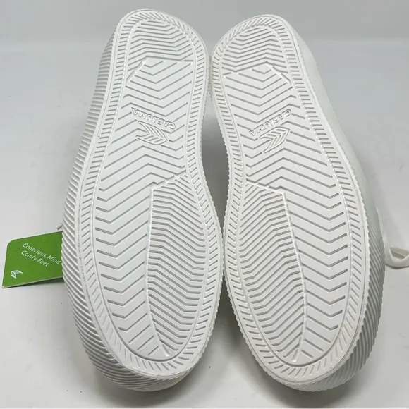 Cariuma OCA Low Shoes Womens 10 Mens 8.5 Off  White Canvas Lace Up Sneakers
