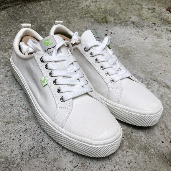 Cariuma Off-White Canvas OCA Low Shoes Men's Size 13