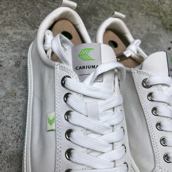 Cariuma Off-White Canvas OCA Low Shoes Men's Size 13