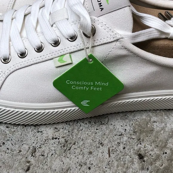 Cariuma Off-White Canvas OCA Low Shoes Men's Size 13