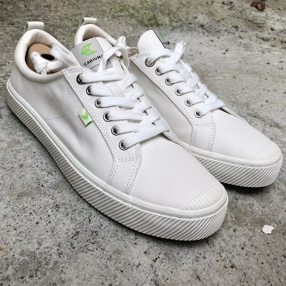 Cariuma Off-White Canvas OCA Low Shoes Men's Size 13