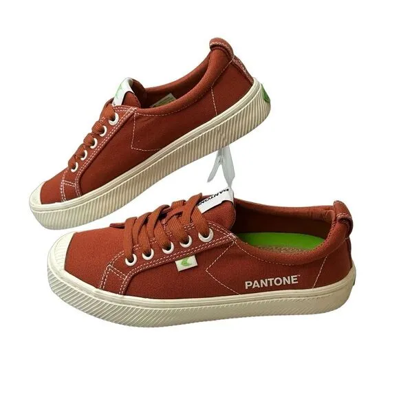 CARIUMA Pantone Rust/Off-White Canvas Women’s Size 7