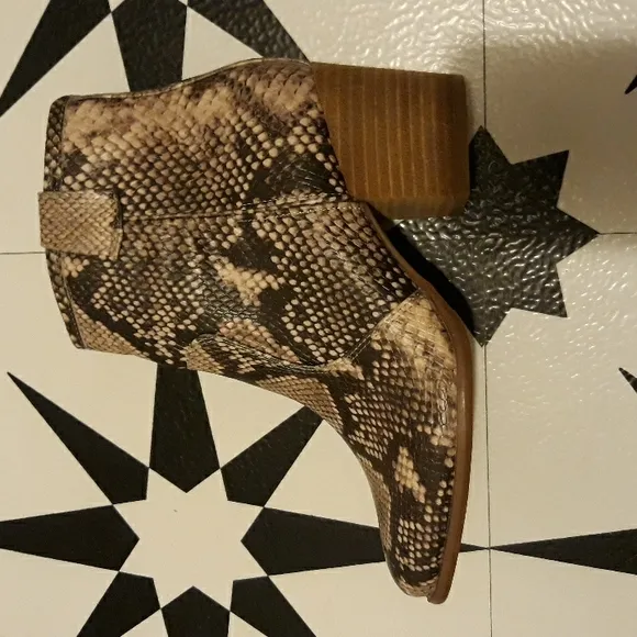 Carlos Santana Python Snake Boots with Zipper Animal Print Reptile Faux Leather