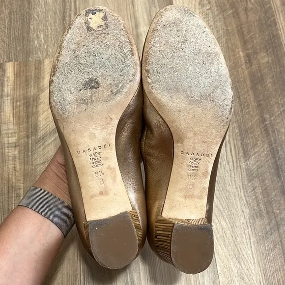Casadei Rose Bronze Gold Bamboo Rounded Block Heels Shoes Size 8.5