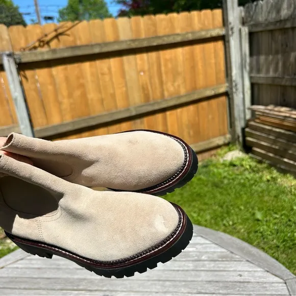 Caslon Miller Water Resistant Chelsea Boots size 5.5