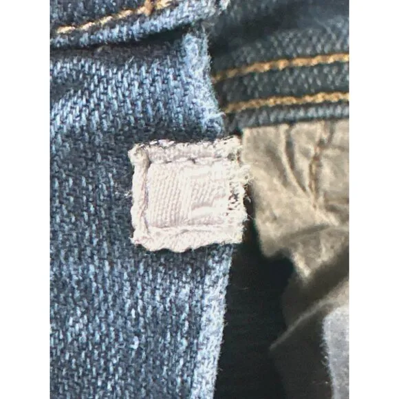 Chicos Platinum Denim Quartz M2 Mid Rise Bootcut Jeans Blue Embroidered Back Poc