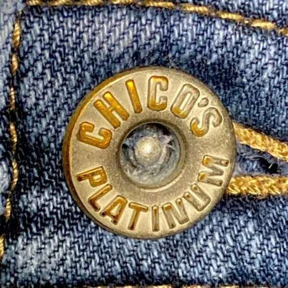 Chicos Platinum Denim Quartz M2 Mid Rise Bootcut Jeans Blue Embroidered Back Poc