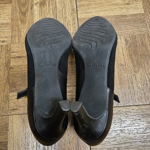 Clarks Black Mary Jane Heels Size 7 Collection by Clarks Soft Cushion Shoes