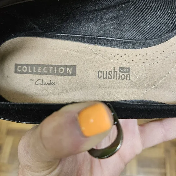 Clarks Black Mary Jane Heels Size 7 Collection by Clarks Soft Cushion Shoes