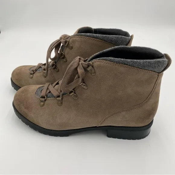 Clarks Soft Cushion Lace Up Fall Winter Suede Hiking Trail Ankle Boots 11 (NWOT)