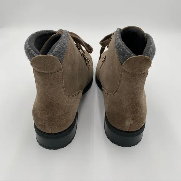 Clarks Soft Cushion Lace Up Fall Winter Suede Hiking Trail Ankle Boots 11 (NWOT)
