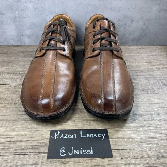 Clarks Collection~Men’s~Brown Leather Soft Cushion Oxford Shoes~Size 10.5 W