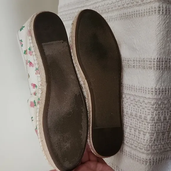Coach canvas floral flat espadrille slip on shoes, women's size 9.5.