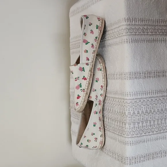 Coach canvas floral flat espadrille slip on shoes, women's size 9.5.