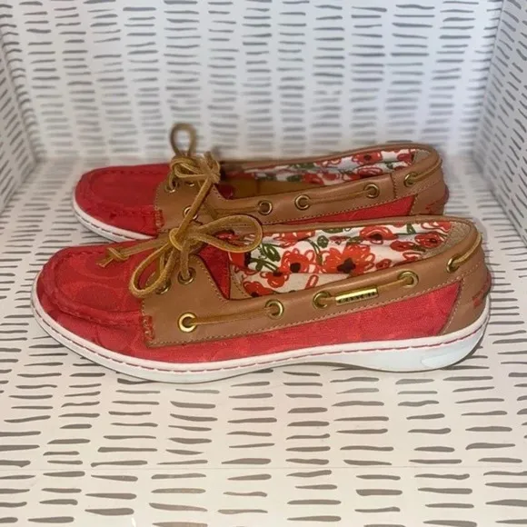 COACH “Richelle” Top Siders Boat Shoes Red Logo Embossed size 7.5