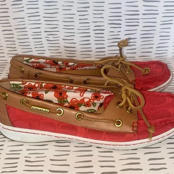 COACH “Richelle” Top Siders Boat Shoes Red Logo Embossed size 7.5