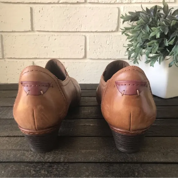 Cobb Hill Brown Smooth Leather Adele Casual Dress Shoes