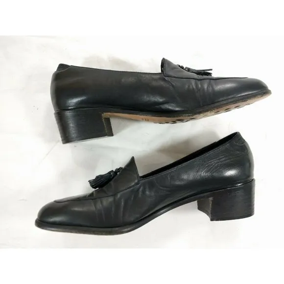 Cole Haan Black Italian Leather Kilt Tassel 8 B