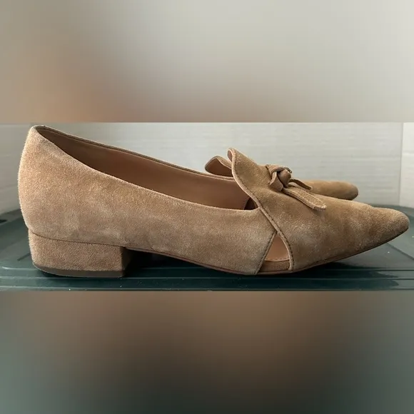 Cole Haan Women's Tan Suede Loafers Size 6B EUC