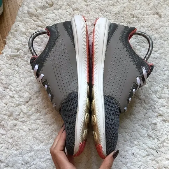 Columbia Women's Bloomingport Training Shoes Size 10  Titanium Melonade