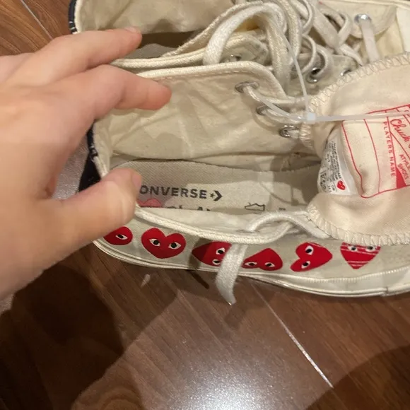 COMME DES GARÇONS PLAY Converse Chuck Taylor /High Top Sneaker men’s 6 women’s 8
