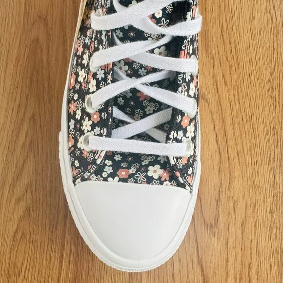⭐Converse Chuck Taylor All Star Lift Platform 7.5  Women's Shoes Black A14264C