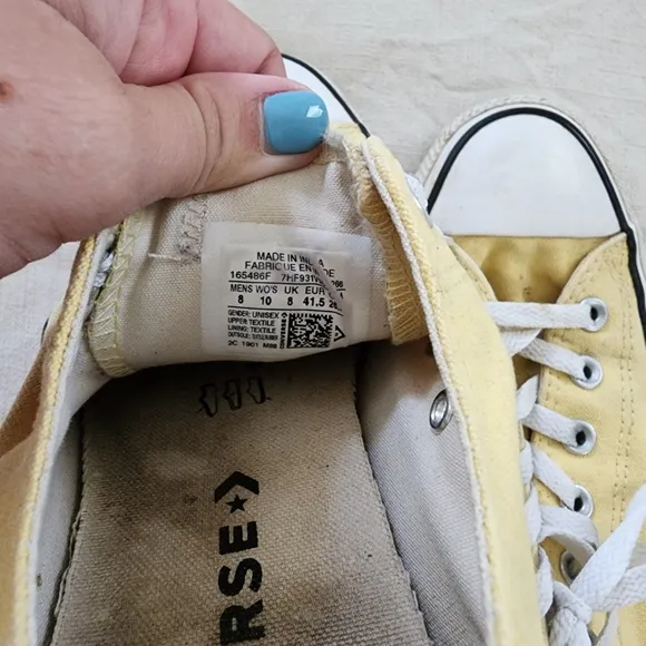 Converse light yellow allstar shoes mens 8/womens 10