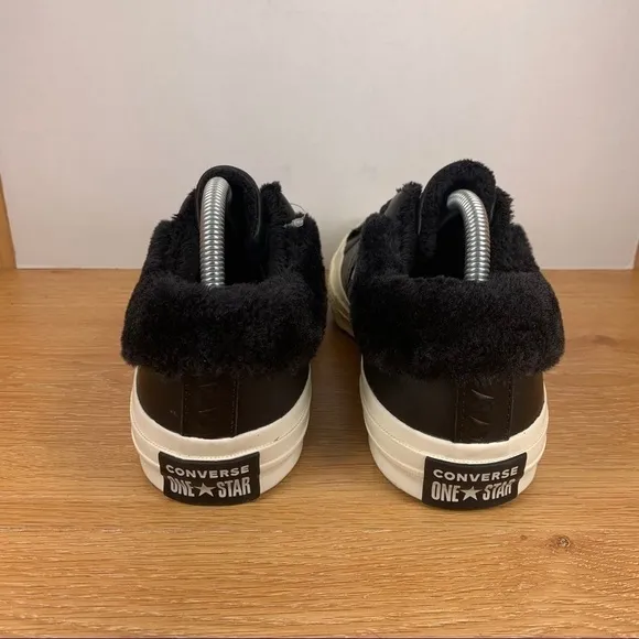 Converse One Star Ox Leather Faux Fur Sneaker Size 9 Women