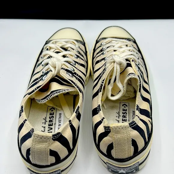 Converse shoes brand new size 8
