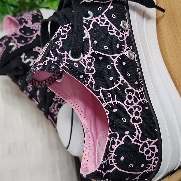 👉CONVERSE x HELLO KITTY CHUCK TAYLOR ALLSTAR CHUNKY HEEL CANVAS OX BLACK ~SZ 9