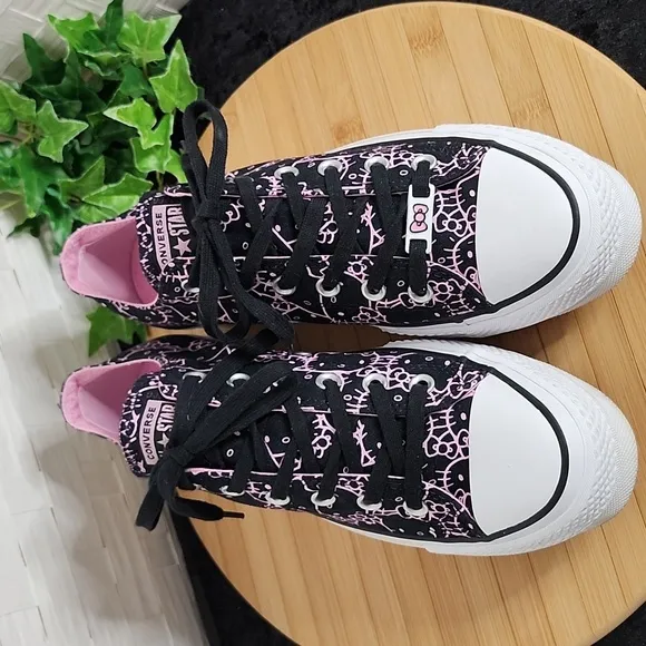 👉CONVERSE x HELLO KITTY CHUCK TAYLOR ALLSTAR CHUNKY HEEL CANVAS OX BLACK ~SZ 9