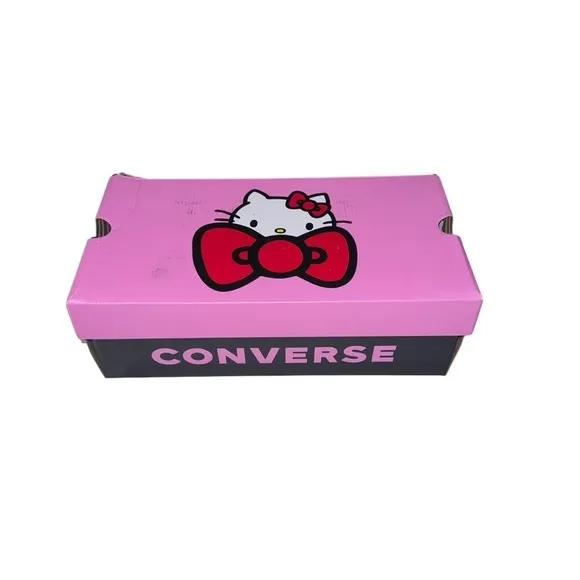 Converse X Hello Kitty (NWT) RARE, Limited Edition, Women’s Size 9