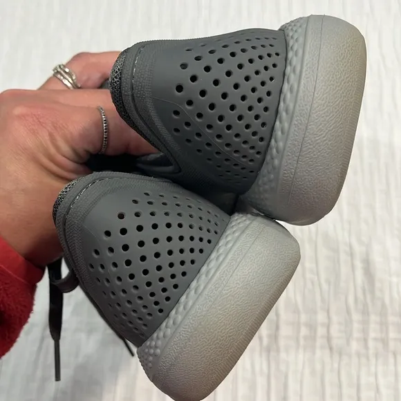 CROCS shoes MENS LITERIDE PACER MENS 7 grey lace up light weight