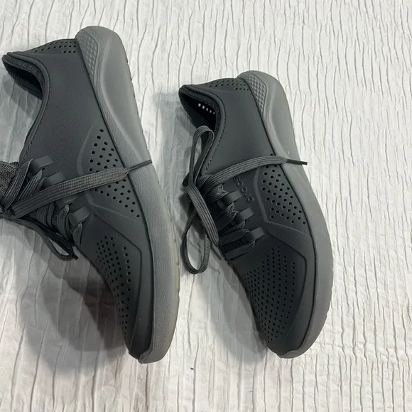 CROCS shoes MENS LITERIDE PACER MENS 7 grey lace up light weight