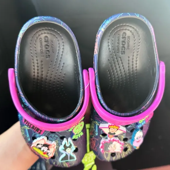 🦋Crocs Unisex-Child Classic Disney Villains Clog size-11
