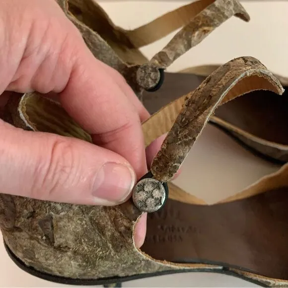 Cydwoq brown leather custom made kitten heels size 39.5