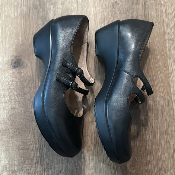 Dansko Fynn Mary Jane Shoes