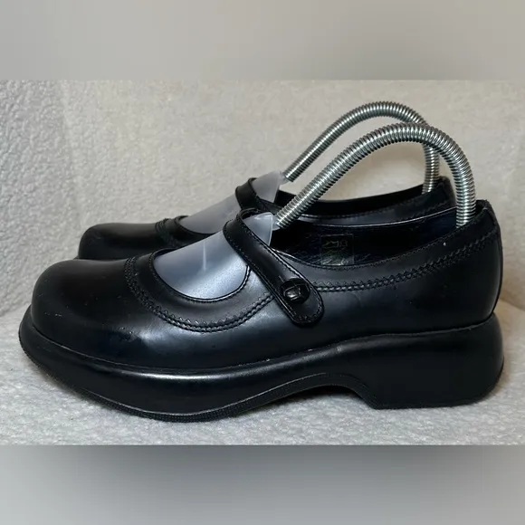 DANSKO Mary Jane’s black leather chunky goth elastic button closure strap 39